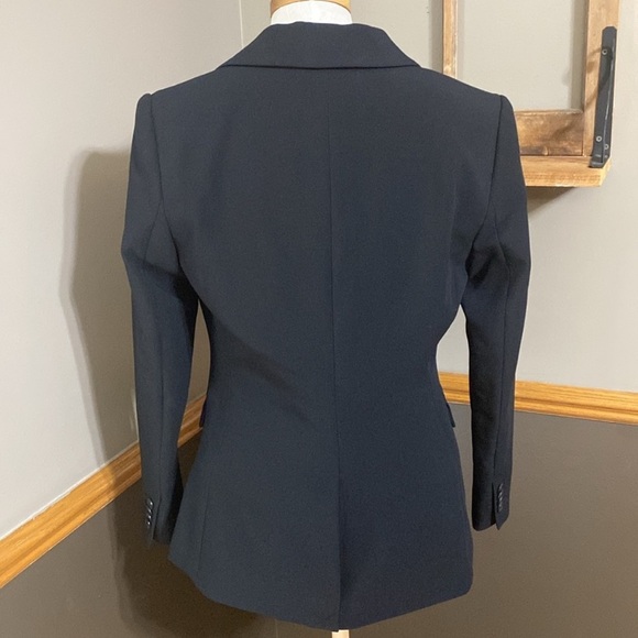 H&M Elegant Black Double-Breasted Blazer - Picture 2 of 10